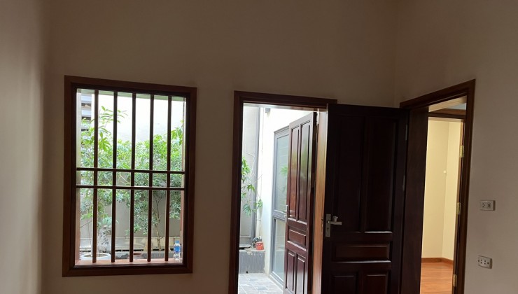 CHO THUÊ NHÀ NGUYÊN CĂN TRONG NGÕ 78 GIÁP BÁT, 3 TẦNG, 50M2, 14 TRIỆU, 3 NGỦ, 3 WC